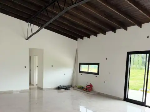 Casa 4 ambientes con 1 baño