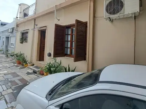 Depto Tipo Casa 4 ambientes con 2 baños