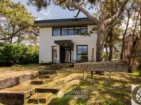 Casa en Alquiler - Mar de las Pampas - A pasos de la Playa