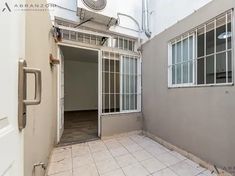 Depto Tipo Casa en Alquiler de 3 ambientes