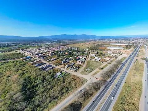 Terreno en Venta 25  mts Fondo