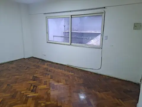 NEWBERY 3100 - COLEGIALES - 2 AMB., P. PÚLIDO Y PLASTIFICADO