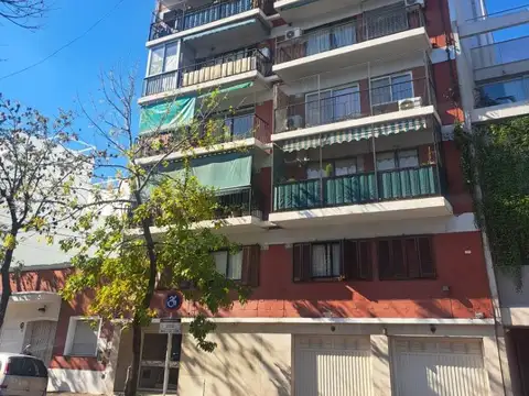 NEWBERY 3100 - COLEGIALES - 2 AMB., P. PÚLIDO Y PLASTIFICADO