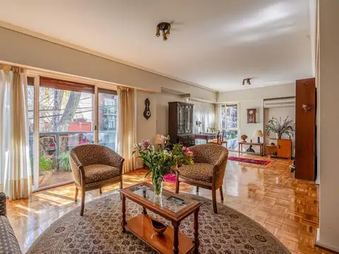DEPARTAMENTO - VENTA - 4 AMBIENTES - MASTER SUITE - AMPLIO PATIO - 2 COCHERAS - BELGRANO