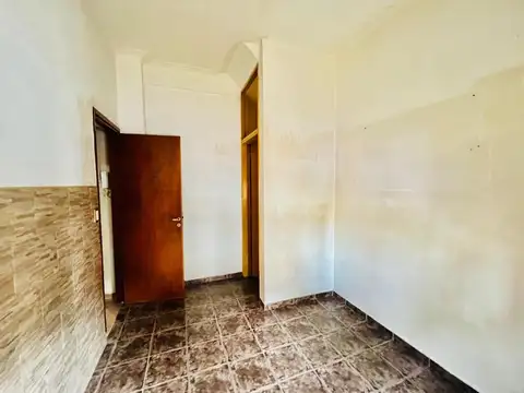 Casa en Alquiler en Ramos Mejia, USD 1.800