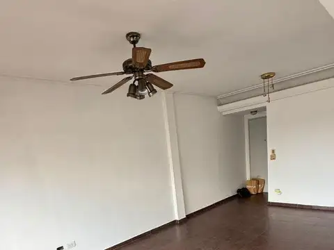 Departamento en Venta en Parque Centenario, USD 138.500