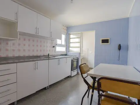 Venta de SEMIPISO 3amb c/dep, balcón, Avellaneda