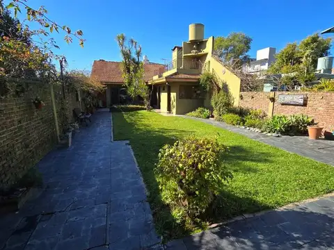 Casa 4 ambientes con 3 baños