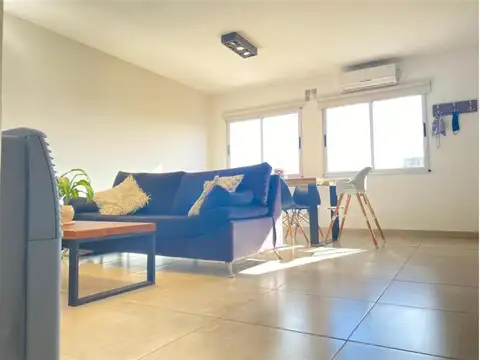 Depto Tipo Casa en Alquiler en Lanús Oeste, $ 720.000