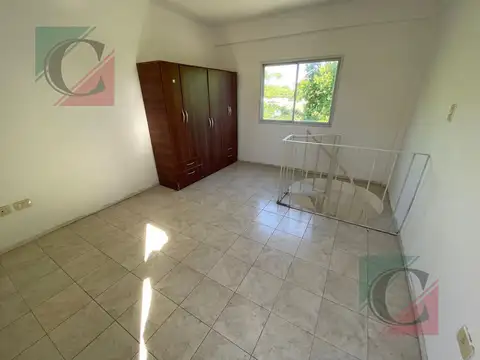 Departamento 2 amb con balcon y patio cerca del velodromo  - Lanús Este