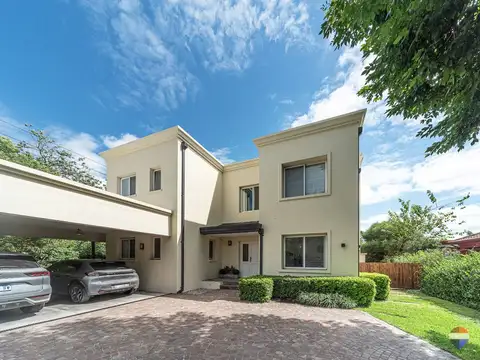 Venta casa 6 ambientes barrio Privado La Celina