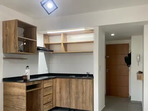 Departamento en Alquiler con 1 cochera