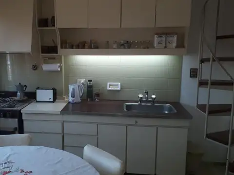 Depto Tipo Casa 2 ambientes con 1 baño