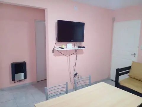 calle 7 hermanos 418 , Piso 0