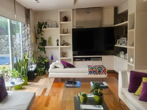 Bucarelli  y Blanco Encalada - Piso alto con gran terraza, cochera, 170m2 Villa Urquiza