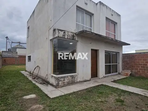 Estación Alvarado. Zona Sur. Mza 828. Casa 100