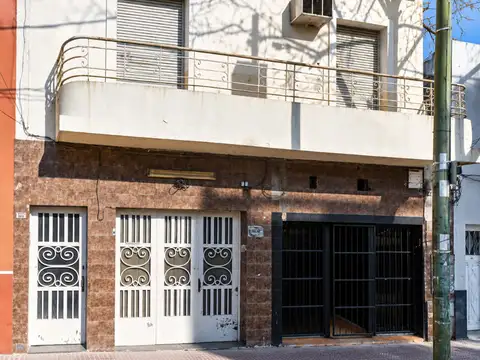 CASA A RECICLAR SOBRE AV. JUAN B. JUSTO – FLORESTA