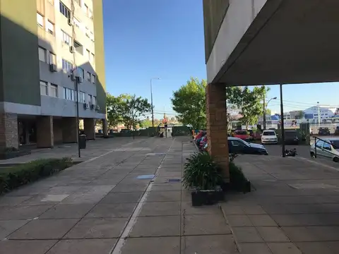 2 AMB  EN EXCELENTE ESTADO  CON ESPACIO GUARDA COCHE