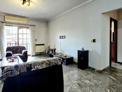 Depto Tipo Casa en Venta 35 años