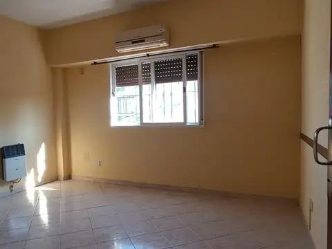 departamento C/ Lav. cub; 1° piso en villa Bosch