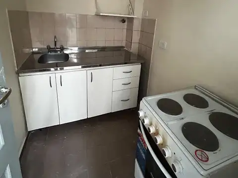 Depto Tipo Casa en Alquiler en Floresta, $ 600.000