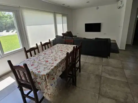 Casa en Venta en Carlos Spegazzini, USD 219.000