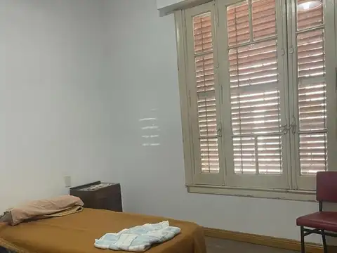 LOCAL Y VIVIENDA