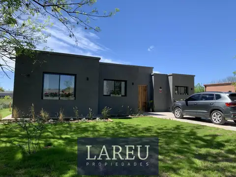 Casa Alquiler Verano 2027 - Barrio Los Alcanfores