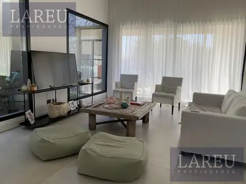 Casa en Alquiler Temporal en Los Alcanfores, USD 3.000