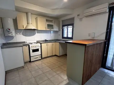 Departamento en Alquiler en Godoy Cruz, $ 700.000