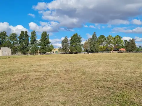 LOTE DE 5004 MTS CON VISTA A LAGUNA EN CLUB HARAS EL MALACATE