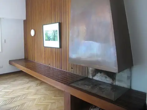 Casa en Alquiler Temporal con 1 cochera