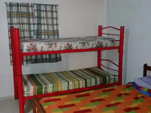 Complejo con dos cabañas y una vivienda