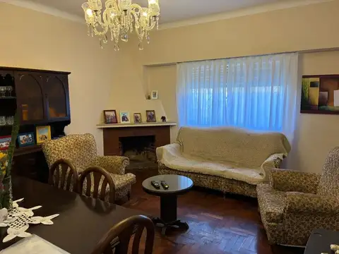 Casa en Venta en Villa Sarmiento, USD 170.000