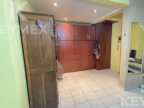 Depto Tipo Casa en Venta con 1 cocheras