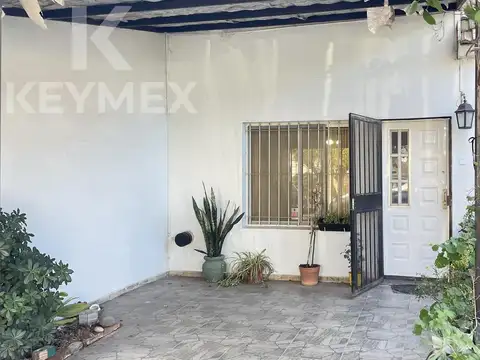 Duplex en PH, Altos de San Lorenzo tres dormitorios cochera, patio, parque en venta La Plata