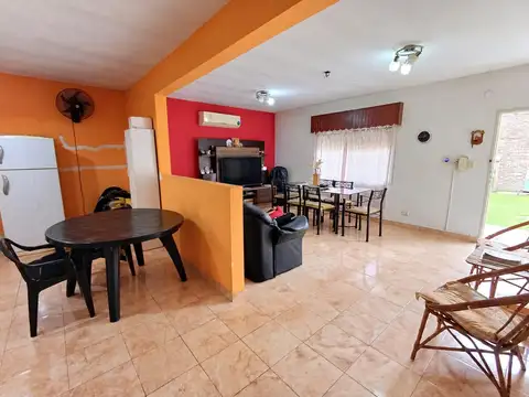 Depto Tipo Casa en Venta de 3 ambientes