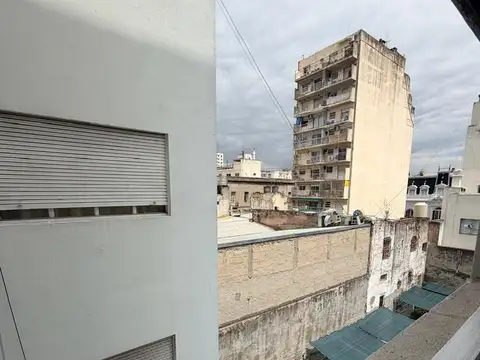Av Independencia 300