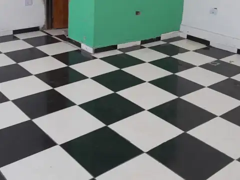 Local en Alquiler en Virrey Del Pino, $ 450.000