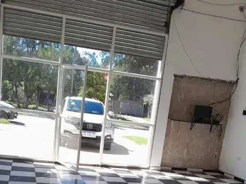 ALQUILO LOCAL EN VIRREY DEL PINO