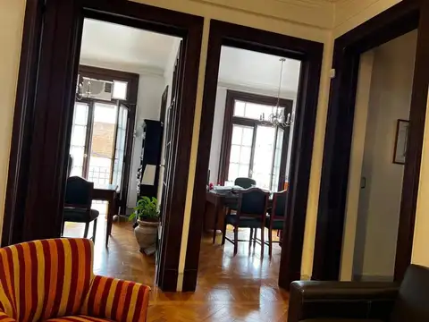 VENTA – DEPARTAMENTO DE 5 AMBIENTES CON ESTILO EN MONSERRAT