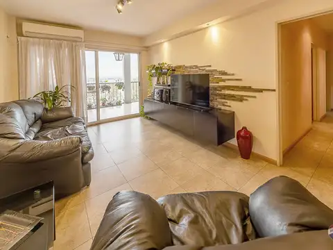 Avenida Juan Bautista Alberdi 2700