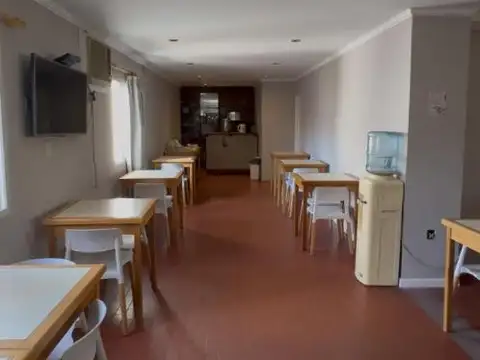 VENDO. Importate hotel sobre Av. Eva Perón. Concordia, ER.-