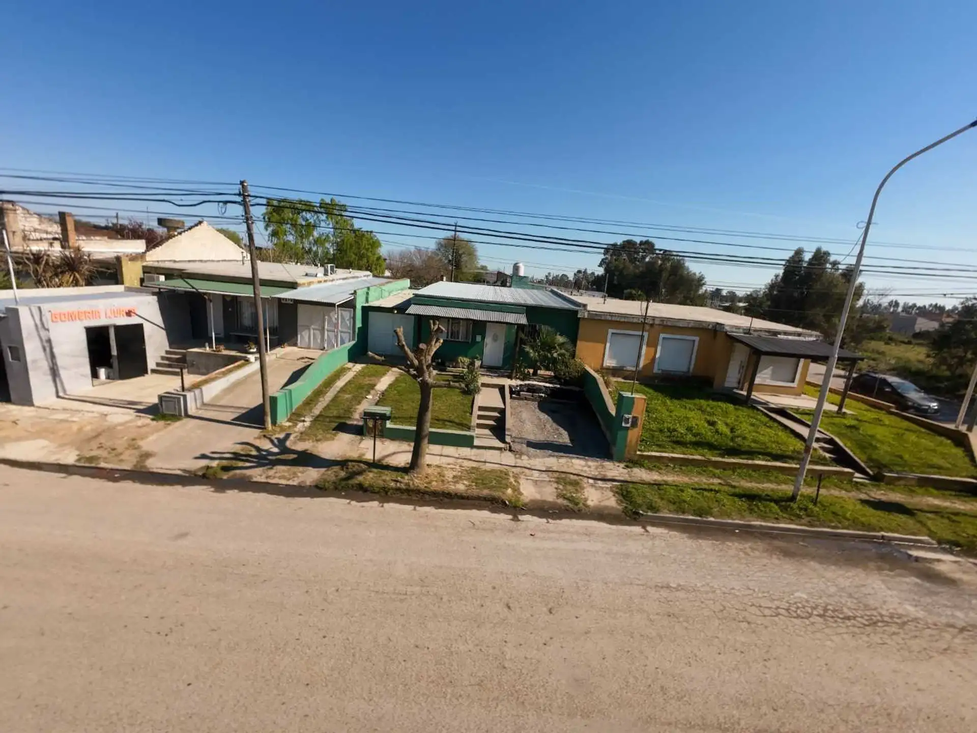 CASA EN VENTA - 2 DORMITORIOS - IJURCO 2300