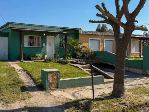 CASA EN VENTA - 2 DORMITORIOS - IJURCO 2300