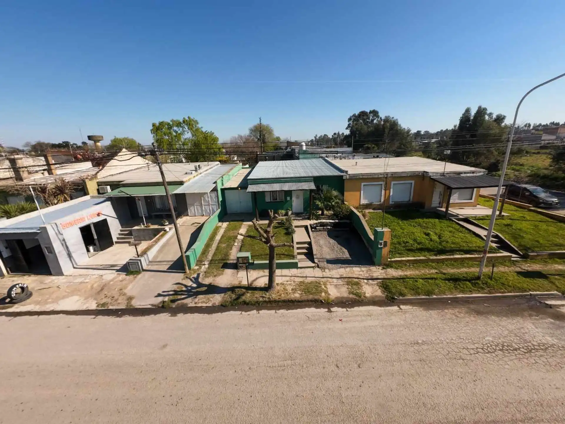 CASA EN VENTA - 2 DORMITORIOS - IJURCO 2300
