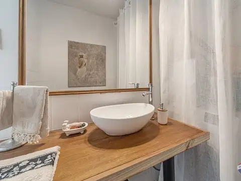 Depto Tipo Casa en Venta en Villa del Parque, USD 295.000