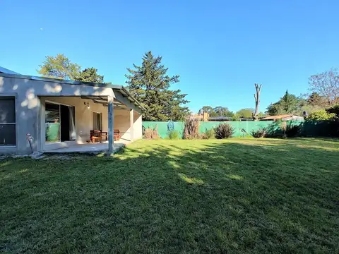 Casa 3 ambientes con 1 baño