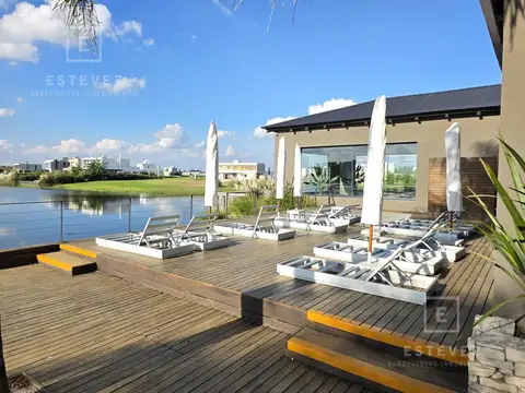 Terreno en Venta de 809,0 m2