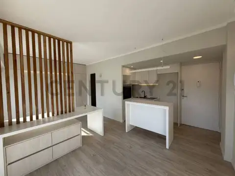 Venta Monoambiente totalmente refaccionado a nuevo con balcón corrido y vista abierta